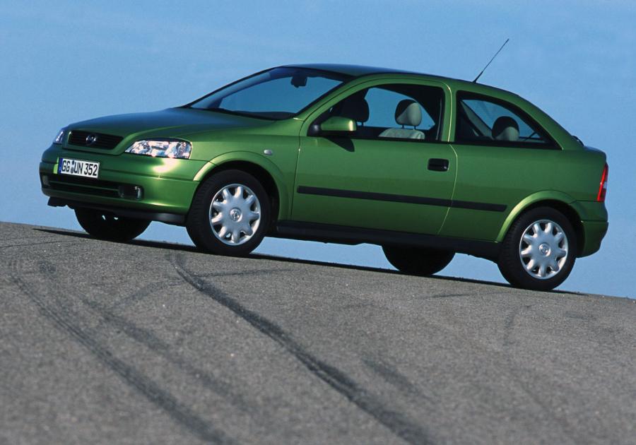 Opel Astra 3-Door (G) 1998 года  (фото 28 из 36)